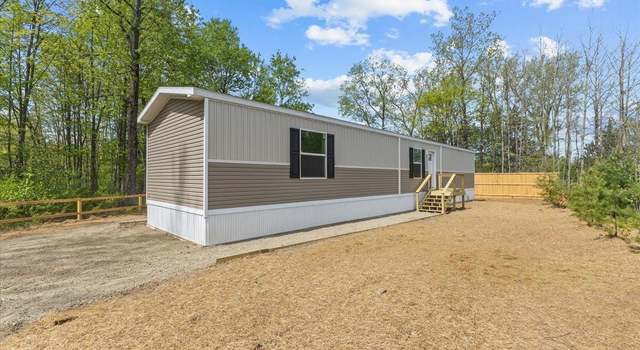 Photo of 12 Murray Ave, Milton, VT 05468