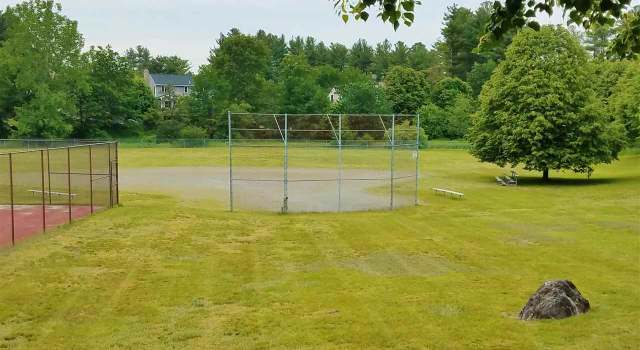 Photo of 17 Redwood Cir #17, Nashua, NH 03062