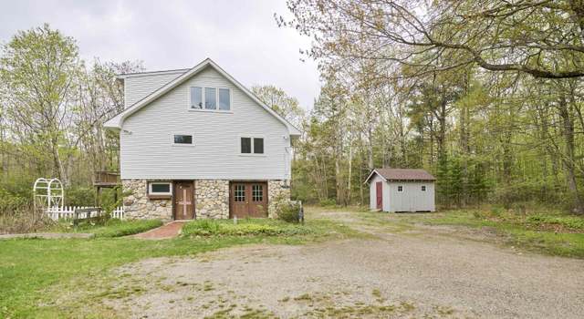 Photo of 249 Chestnut Hill Rd, New Boston, NH 03070
