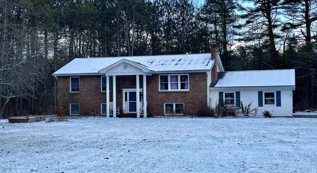 Photo of 35 Valley View Dr, Milton, VT 05468
