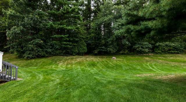 Photo of 611 Fox Hollow Dr, Hudson, NH 03051
