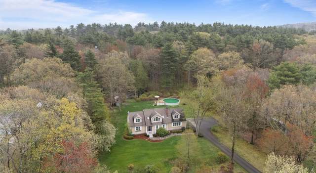 Photo of 17 Durgin Dr, Newton, NH 03858