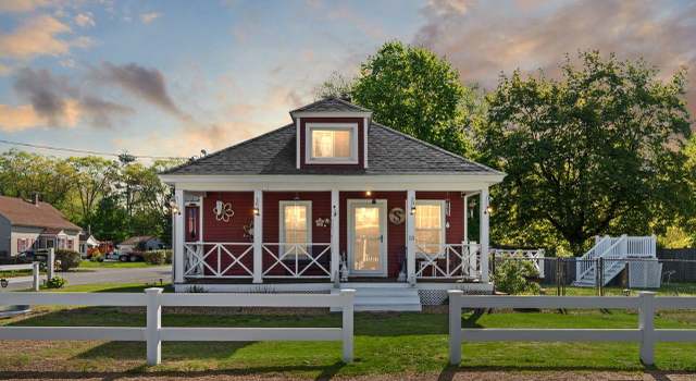 Photo of 13 Granite Ave, Salem, NH 03079