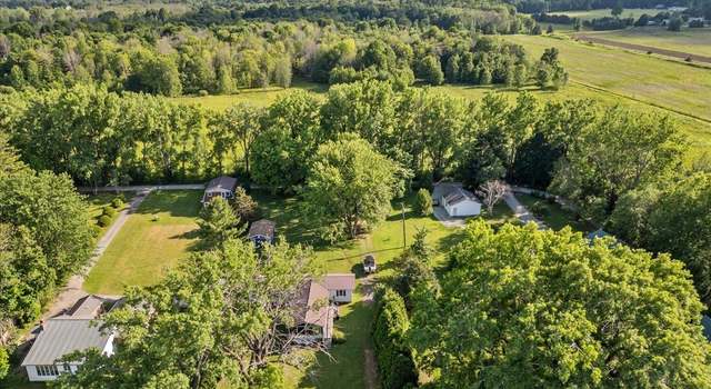 Photo of 424 N Shore Rd, Isle La Motte, VT 05463