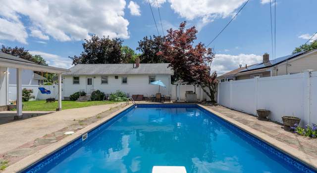 Photo of 492 Cedar St, Manchester, NH 03103