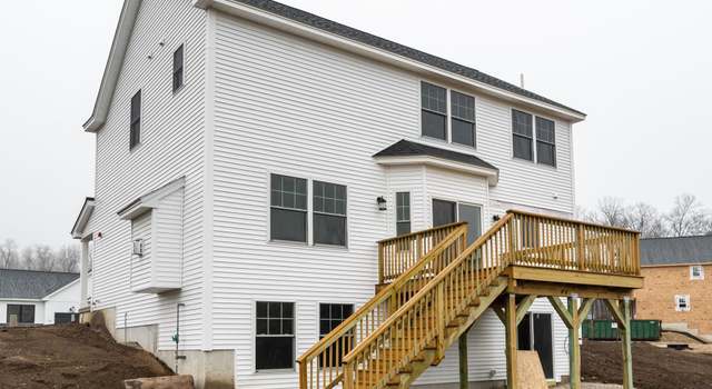 Photo of 4 Robin Way #8, Chester, NH 03036