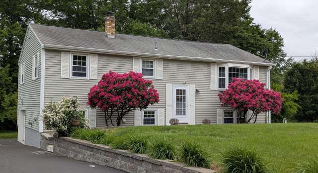 Photo of 19 Bradford Dr, Salem, NH 03079
