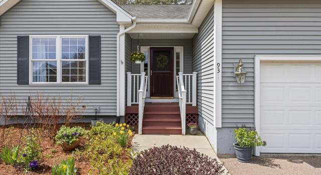 Photo of 93 Hannahs Pl, Colchester, VT 05446