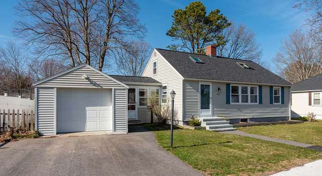 Photo of 627 Colonial Dr, Portsmouth, NH 03801