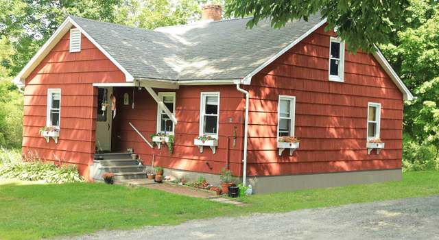 Photo of 64 Morgan Hill Rd, New London, NH 03257