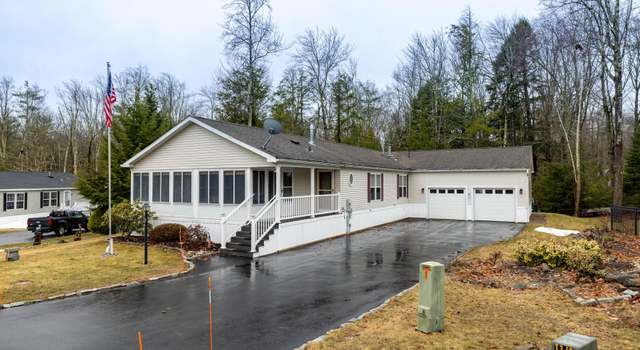 Photo of 44 Blair Dr, Rochester, NH 03868