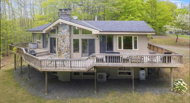Photo of 166 Robbins Hl, Hartford, VT 05059