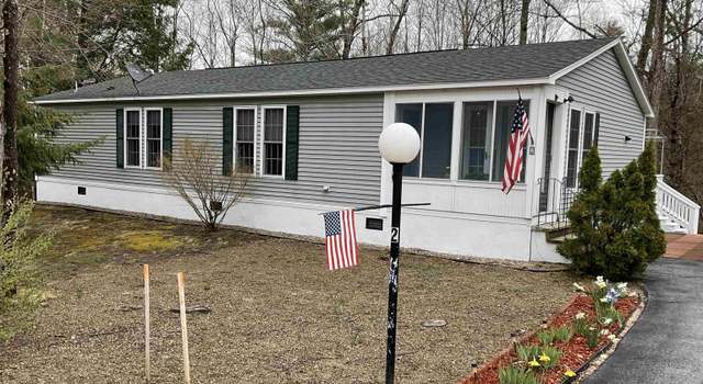 Photo of 2 Moultrie Dr, Wolfeboro, NH 03894