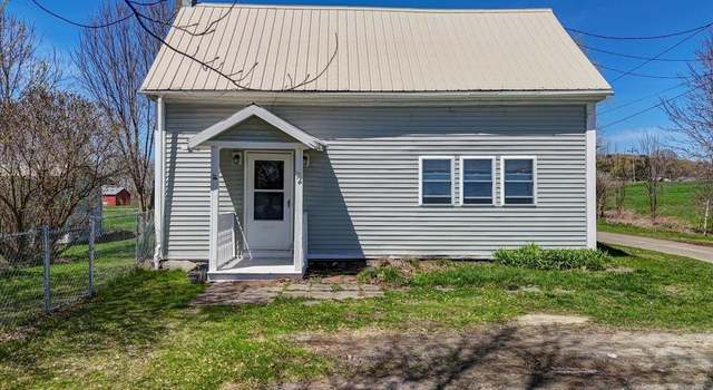 Photo of 2 Parker Rd, Fairfax, VT 05454