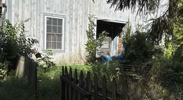 Photo of 583 Burt Hill Rd, Winchester, NH 03470
