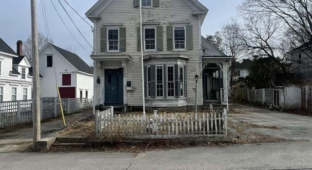 Photo of 7 Lincoln St, Farmington, NH 03835