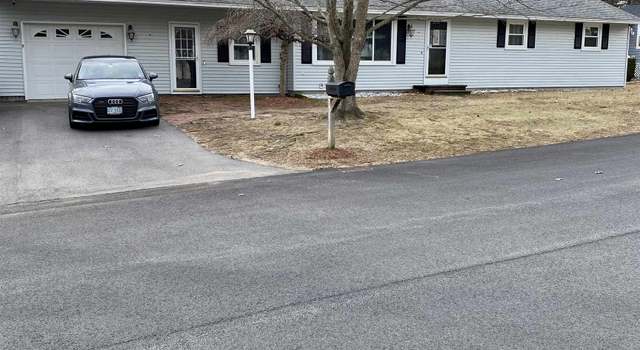 Photo of 5 Yorkway Dr, Nashua, NH 03062