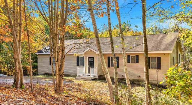 Photo of 90 Locust Ln, Lyndeborough, NH 03082