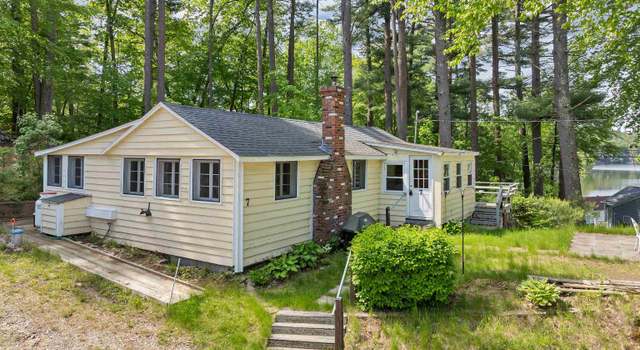 Photo of 7 Beach Rd, Hampstead, NH 03841