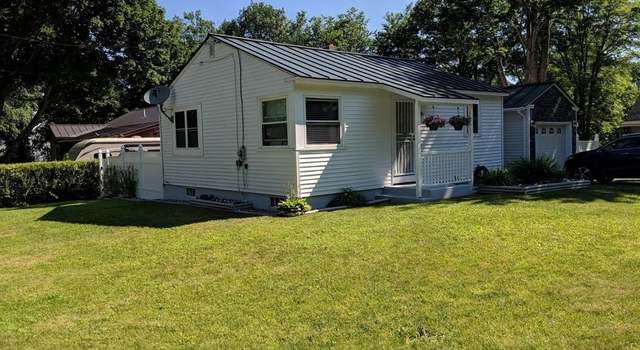Photo of 6 Logan Ln, Lebanon, NH 03766