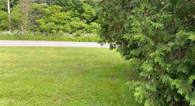 Photo of 18 Huntington Pl, Waterbury, VT 05676