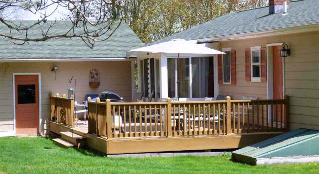 Photo of 752 Cochran Rd, Morrisville, VT 05661