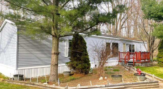 Photo of 235 Waverly Cir, Colchester, VT 05446