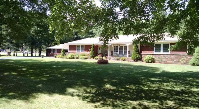 Photo of 2 Meadowcrest Rd, Hooksett, NH 03106