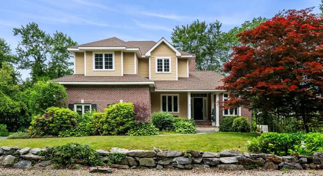 Photo of 38 Farmington Rd, Nashua, NH 03060