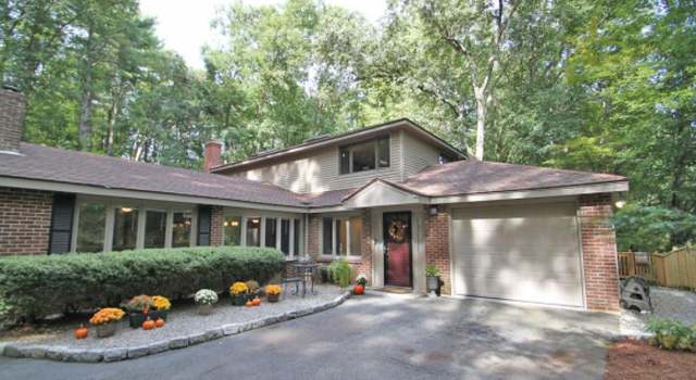 Photo of 121 Nashua Rd, Bedford, NH 03110