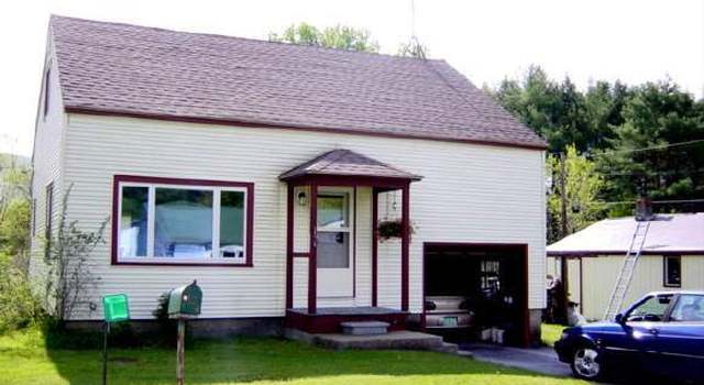 Photo of 194 Metayer Ct, Waterbury Center, VT 05677
