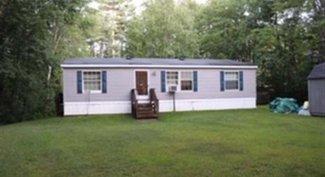 Photo of 17 Roy St, Raymond, NH 03077