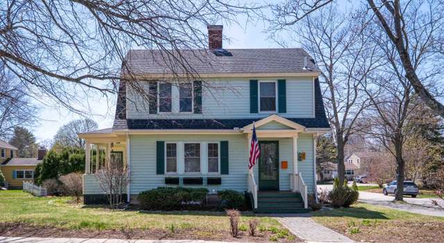 Photo of 122 Thaxter Rd, Portsmouth, NH 03801
