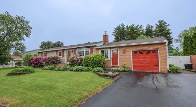 Photo of 14 Bramble Dr, Nashua, NH 03062-3106