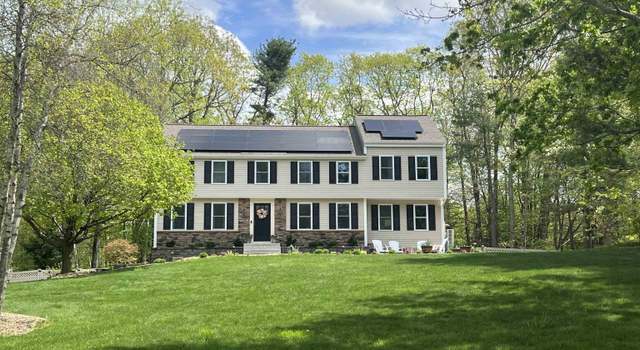 Photo of 11 Village Brook Ln, Derry, NH 03038