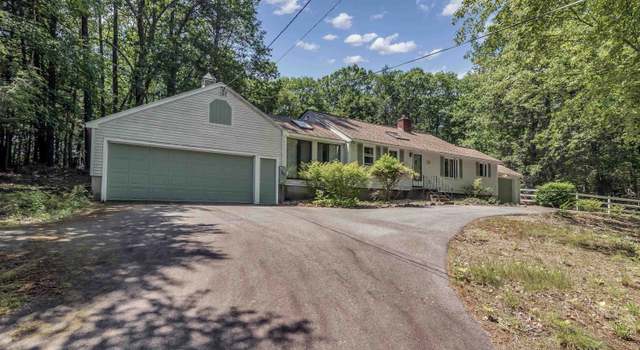 Photo of 35 Royal Range Rd, Sandown, NH 03873