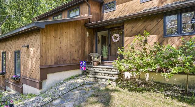 Photo of 32 Hillside Rd, Kingston, NH 03848