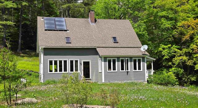 Photo of 880 Green River Rd, Guilford, VT 05301