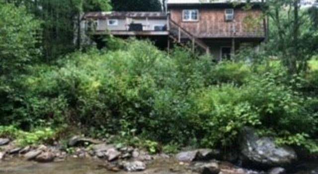 Photo of 103 Beane Rd, Huntington, VT 05462
