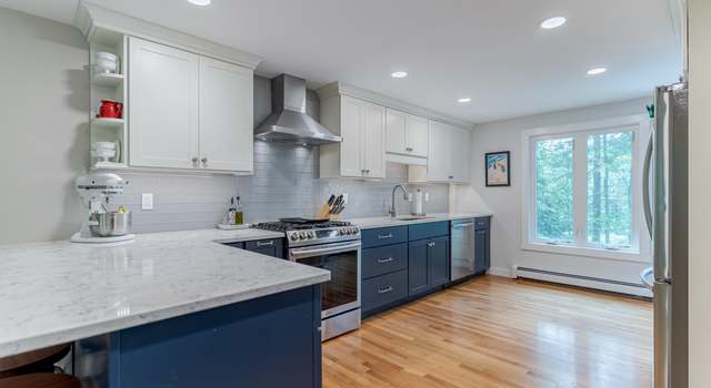 Photo of 12 Garrison Ln, Madbury, NH 03823