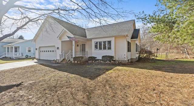 Photo of 1 Pine Grove Ter, Winooski, VT 05404