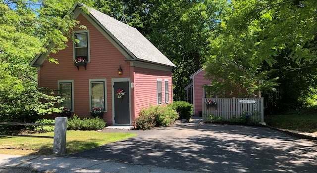 Photo of 421 Main St, Wakefield, NH 03887