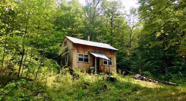 Photo of 652 Rake Factory Rd, Barnet, VT 05821