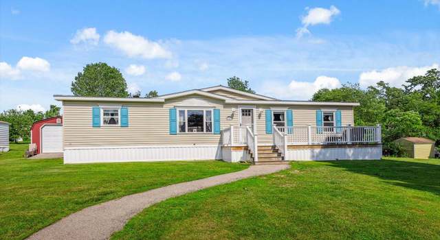 Photo of 107 Crestwood Ln, Greenville, NH 03048