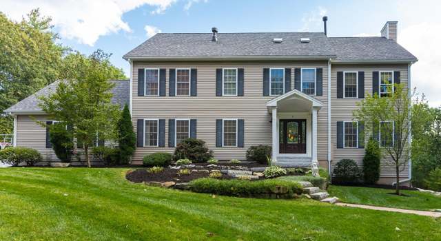 Photo of 2 Wadsworth Dr, Brookline, NH 03033