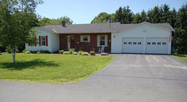 Photo of 33 Scenic View Dr, Barre, VT 05641