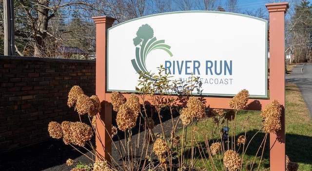 Photo of 425 Friar Tuck Dr, Exeter, NH 03833