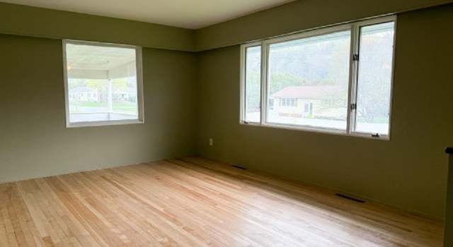 Photo of 9 Pouliot Ave, Barre City, VT 05641