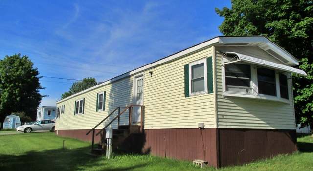 Photo of 2477 US-5 Rd Unit D-28, Derby, VT 05829