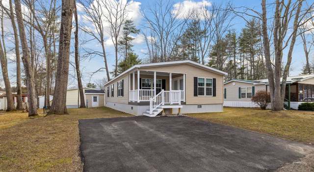 Photo of 421 Friar Tuck Dr, Exeter, NH 03833